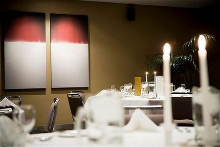 Crowne Plaza Canberra - Hervey Bay Accommodation 2