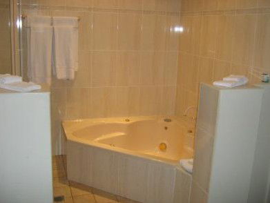 Turners Vineyard - Hervey Bay Accommodation 1