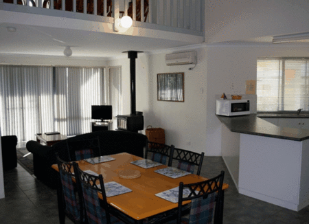 Bayside Villas - Hervey Bay Accommodation 2