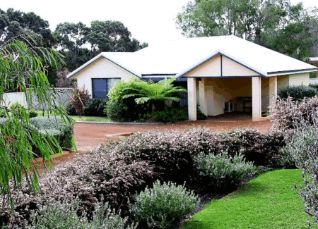 Bayside Villas - Hervey Bay Accommodation 3