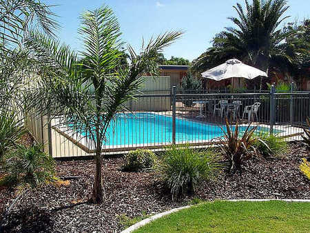 Renmark Motor Inn - Hervey Bay Accommodation 0