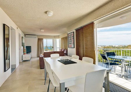 Bay Views Harbourview Apartments - Hervey Bay Accommodation 4