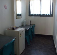 Cool Palms Motel - Hervey Bay Accommodation