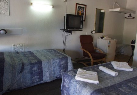 Cool Palms Motel - Hervey Bay Accommodation 2
