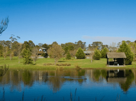 Sanctuary Park Cottages - Hervey Bay Accommodation
