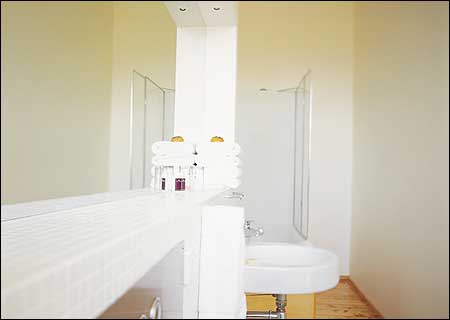 The Hatton Hotel - Hervey Bay Accommodation 1