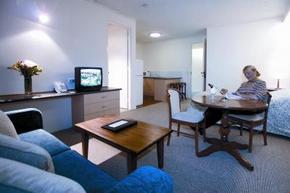 Hotel Cavalier - Hervey Bay Accommodation 1