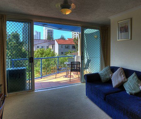 Surfers Beach Resort One - Hervey Bay Accommodation 2