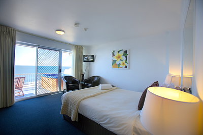 Oceanfront Motel - Hervey Bay Accommodation 3