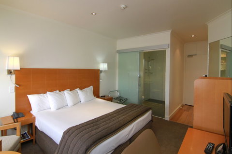 Quality Hotel Gateway Devonport - Hervey Bay Accommodation 1