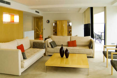 Aria Apartments Broadbeach - Hervey Bay Accommodation 9