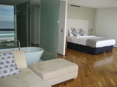Aria Apartments Broadbeach - Hervey Bay Accommodation 14