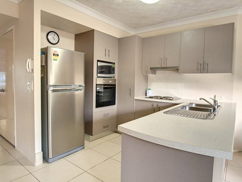 Grande Florida Beachside Resort - Hervey Bay Accommodation 5