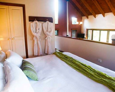 Montville Misty View Cabins - Hervey Bay Accommodation 2