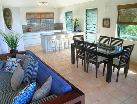 The Retreat Beach Houses - Hervey Bay Accommodation 3