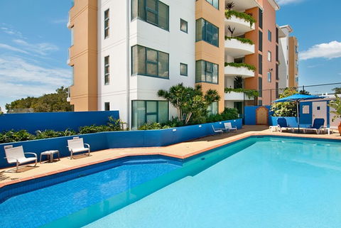 Santorini On Mudjimba - Hervey Bay Accommodation 0