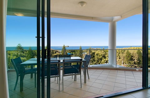 Santorini On Mudjimba - Hervey Bay Accommodation 4