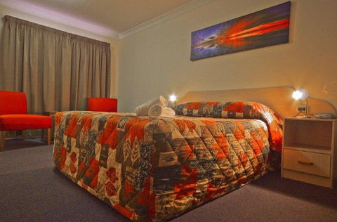 Silo Motor Inn - Hervey Bay Accommodation 1
