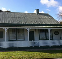 Ben Hyron's Cottage - Hervey Bay Accommodation