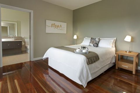 Stonetryst Spa Villas - Hervey Bay Accommodation 3