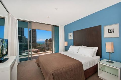 Gold Coast Holiday Stays - Hervey Bay Accommodation 2