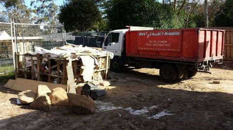 Must Collect Rubbish - Hervey Bay Accommodation 1