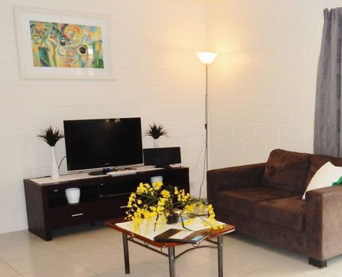 Lucinda Holiday Rentals  - Hervey Bay Accommodation 5