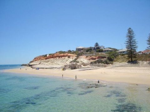 Homes Down Under - Hervey Bay Accommodation 0