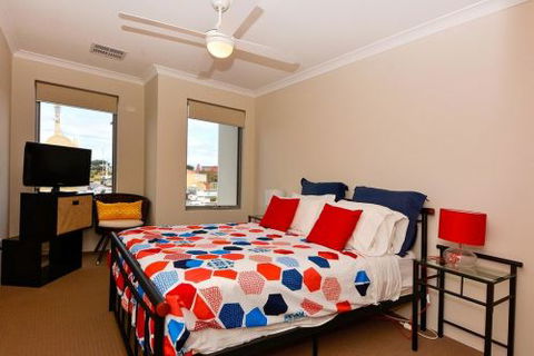 Chesapeake Retreat - Hervey Bay Accommodation 3