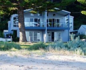 Longbeach Beachfront Villas - Hervey Bay Accommodation 0