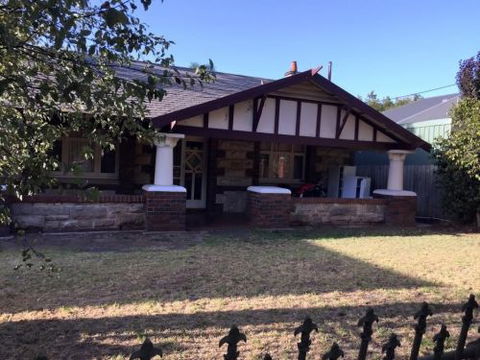 Adelaide Rooms - Hervey Bay Accommodation 3