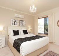 Tea Tree Manor - Hervey Bay Accommodation