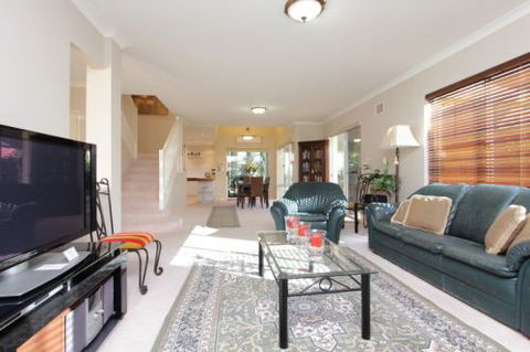 Tea Tree Manor - Hervey Bay Accommodation 7