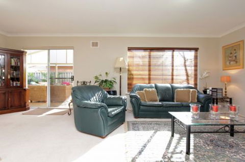 Tea Tree Manor - Hervey Bay Accommodation 8