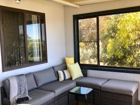 Fareview Beach House - Hervey Bay Accommodation 1