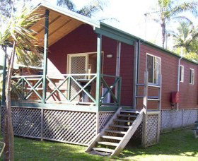 A Paradise Park Cabins - Tourism Hervey Bay 0