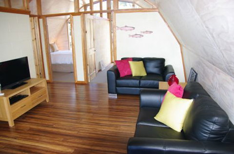 Three Trees Retreat - Hervey Bay Accommodation 5