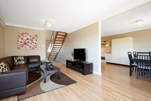 Eden Holiday Rentals - Hervey Bay Accommodation 3