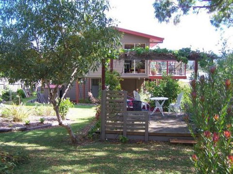 Monaro Cottage - Hervey Bay Accommodation 0