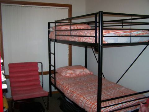 Monaro Cottage - Hervey Bay Accommodation 9