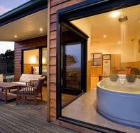 Coastal View Cabins - Hervey Bay Accommodation