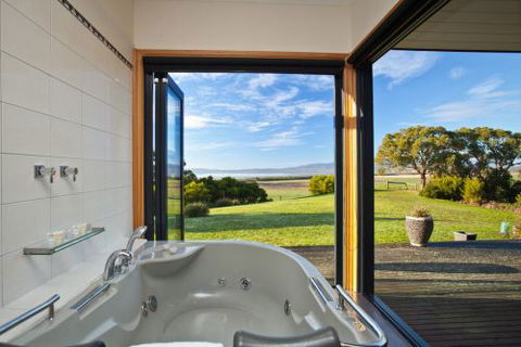 Coastal View Cabins - Hervey Bay Accommodation 1