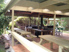 Melaleuca Grove Holiday Units & Motor Inn - Tourism Hervey Bay 0