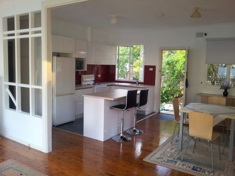 The Brightwaters Cottage - Hervey Bay Accommodation 2