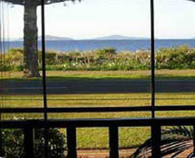 La Plage Accommodation - Hervey Bay Accommodation 0