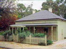 Miriam's Cottage - Hervey Bay Accommodation 0