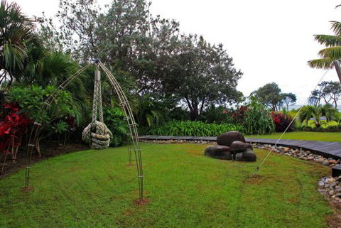 ArtHOUSE Beachfront Accommodation - Hervey Bay Accommodation 5