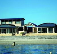 Baird Bay Ocean Eco Apartments - Hervey Bay Accommodation