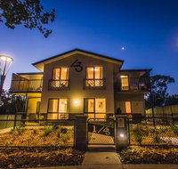 One of a Kind Apartments - Hervey Bay Accommodation