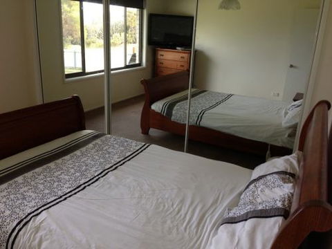 Eaglehawk Neck Beach House - Hervey Bay Accommodation 8